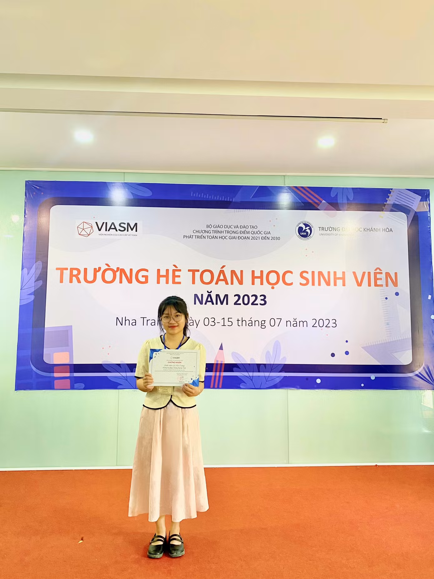 Trang chú trọng tham gia các hoạt động mang tính học thuật, chuyên môn. Trang chú trọng tham gia các hoạt động mang tính học thuật, chuyên môn.