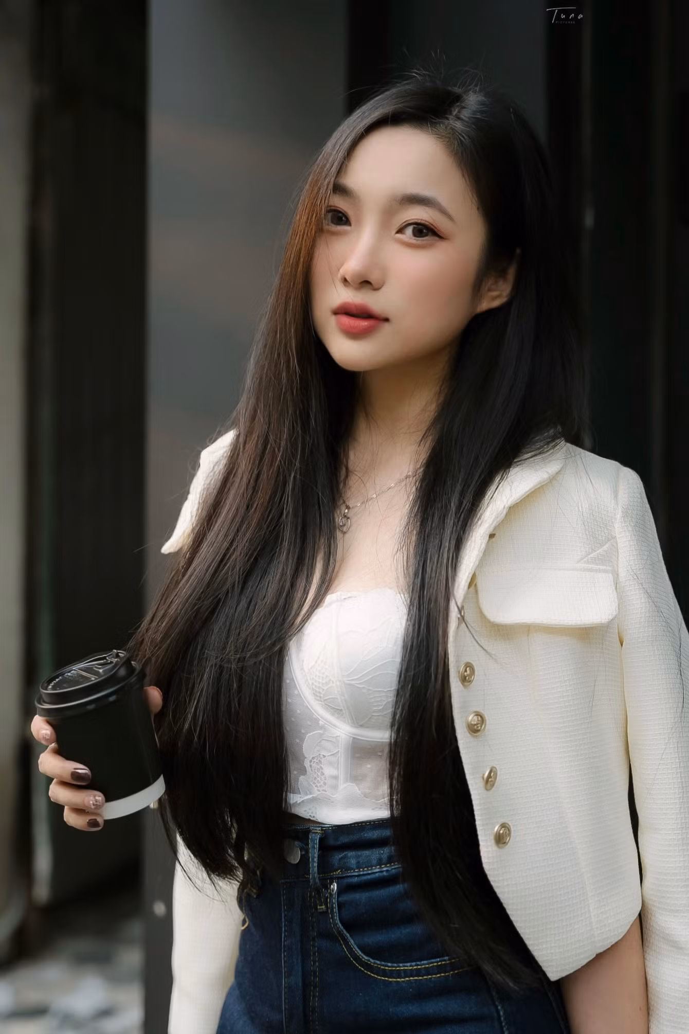 Tiêu Hạ cho rằng, tuổi trẻ là thời điểm để dám nghĩ, dám làm và kiên trì theo đuổi đam mê.