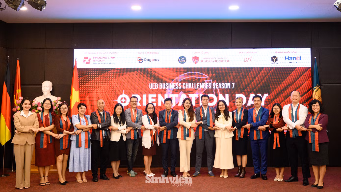 Đội ngũ cố vấn và mentors hướng dẫn với bề dày kinh nghiệm của cuộc thi năm nay.