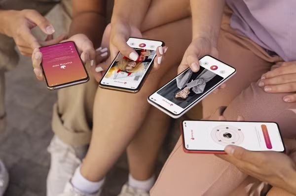 Sinh viên Trung Quốc cho rằng trên Tinder có thể gặp được nhiều người nghiêm túc. Ảnh minh họa: Code-Care.