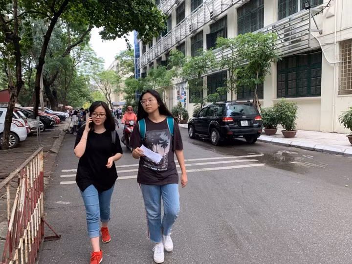 Bảng điểm choáng váng của trường Ams và vỡ trận Trường THCS Ngoại ngữ ảnh 5