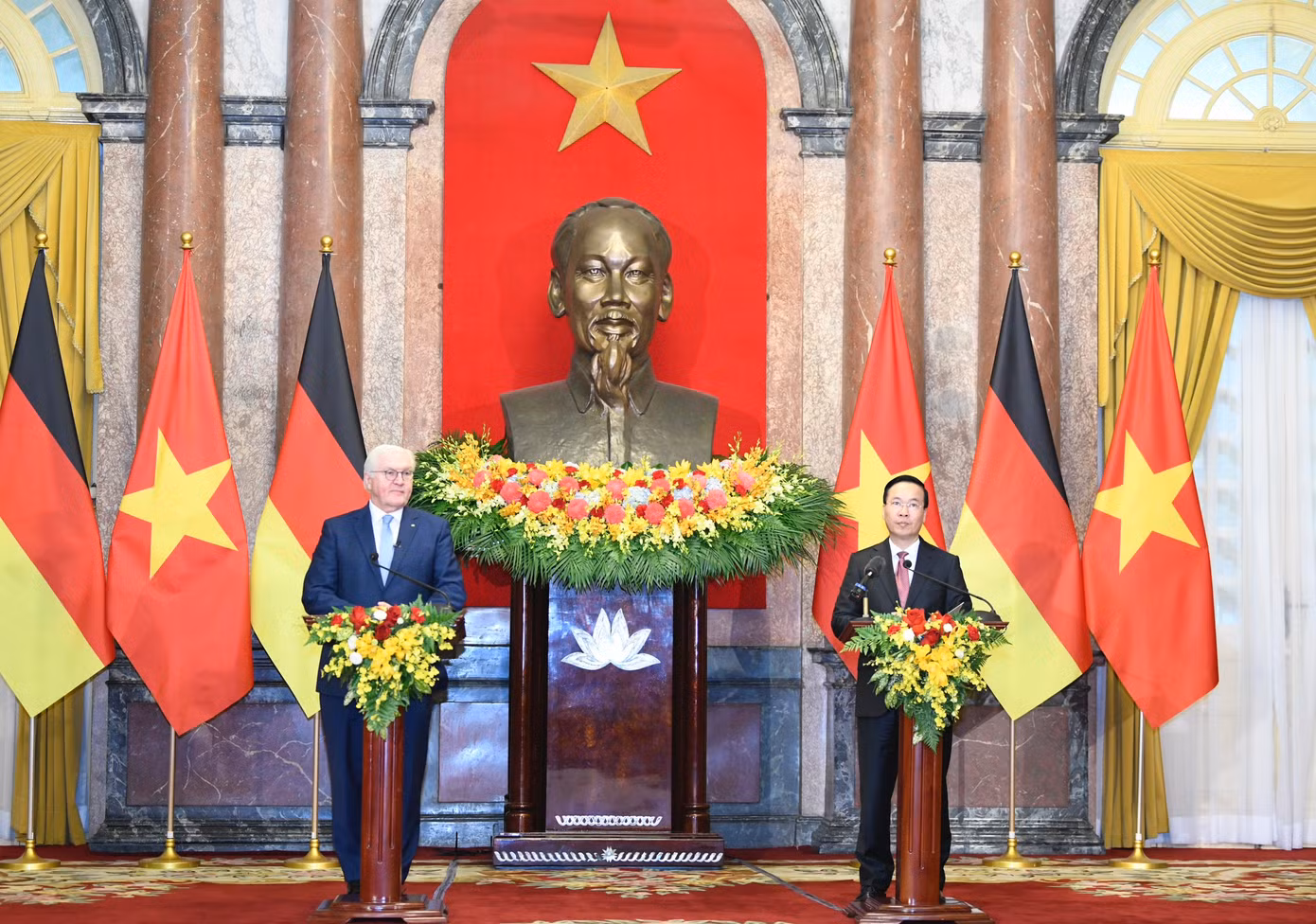 Chủ tịch nước Võ Văn Thưởng và Tổng thống Đức Frank-Walter Steinmeier tại cuộc họp báo chung ngày 23/1. (Ảnh: Như Ý) Chủ tịch nước Võ Văn Thưởng và Tổng thống Đức Frank-Walter Steinmeier tại cuộc họp báo chung ngày 23/1. (Ảnh: Như Ý)