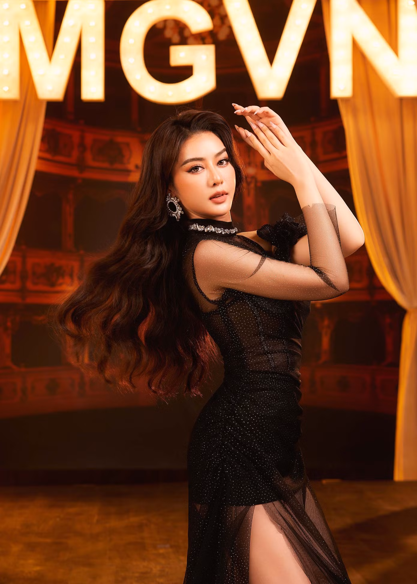 Trước đó, ban tổ chức cũng công bố lịch trình của Miss Grand Vietnam 2023: Best in Swimsuit (13/8), Vietnam Beauty Fashion Fest (16/8), National Costume (19/8), Chung khảo toàn quốc (23/8), Chung kết toàn quốc (27/8).