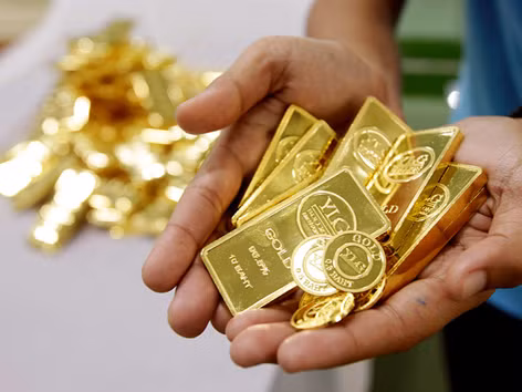 Giá vàng giảm do hoạt động chốt lời và tâm lý lo ngại của nhà đầu tư. Ảnh: Bloomberg