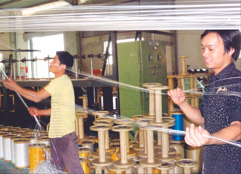 Khoảng cách giàu nghèo lớn hơn sau khi VN gia nhập WTO. Ảnh: P.A