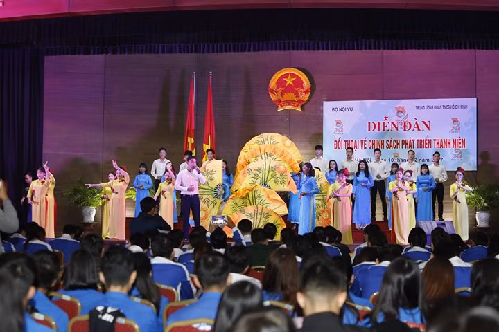 Ngày đầu tiên Đại hội Đoàn toàn quốc lần thứ XI ảnh 9