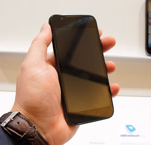 ZTE Grand Era (V985). ZTE Grand Era (V985)