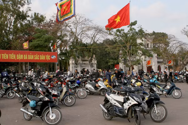 Các bãi xe đông nghịt