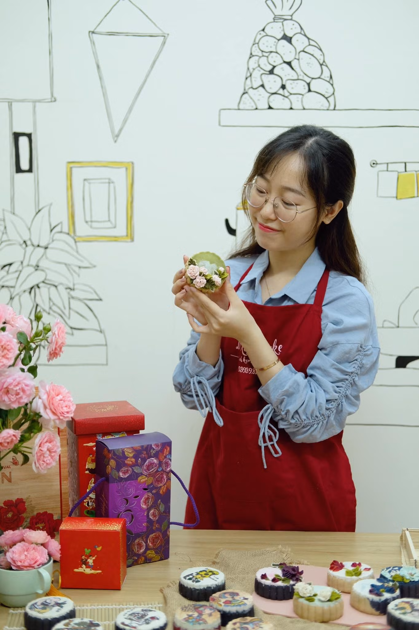 Chân dung cô nàng thợ bánh Thùy Dương. Ảnh: NVCC