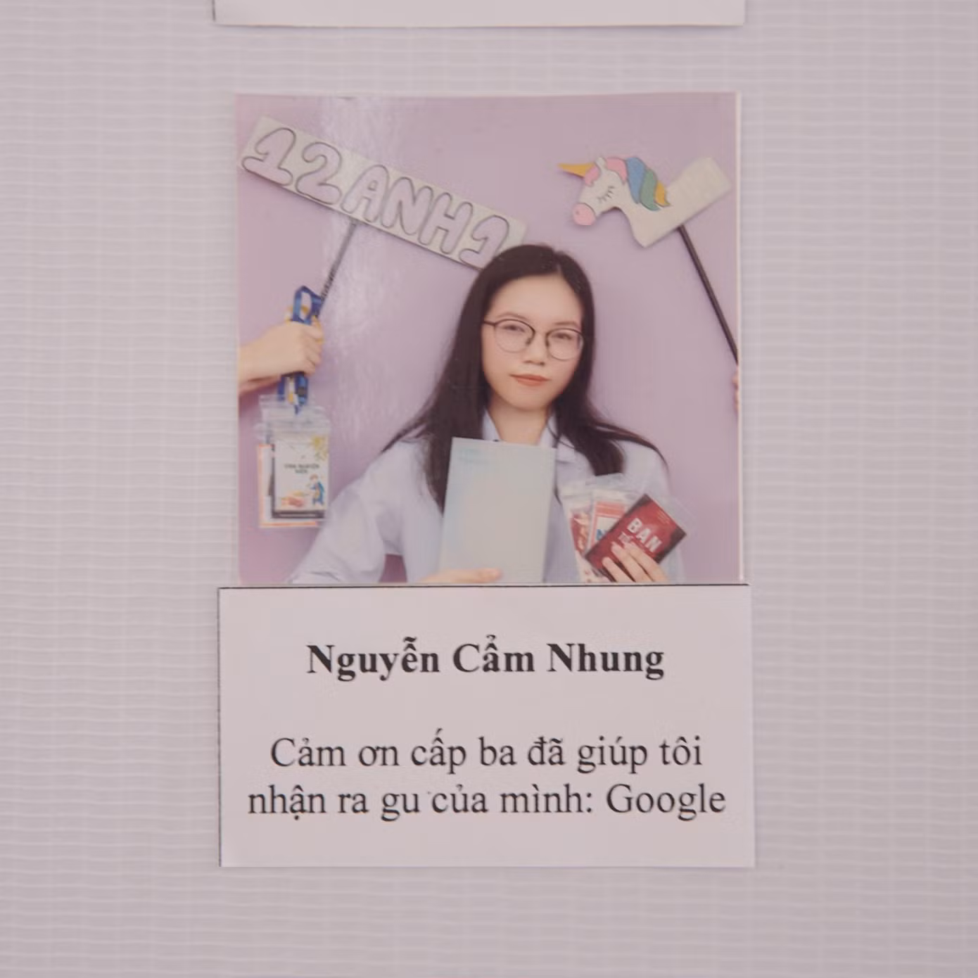 Đường tình có thể thua, chứ đường đua thì đã có "gu gồ". Đường tình có thể thua, chứ đường đua thì đã có "gu gồ".