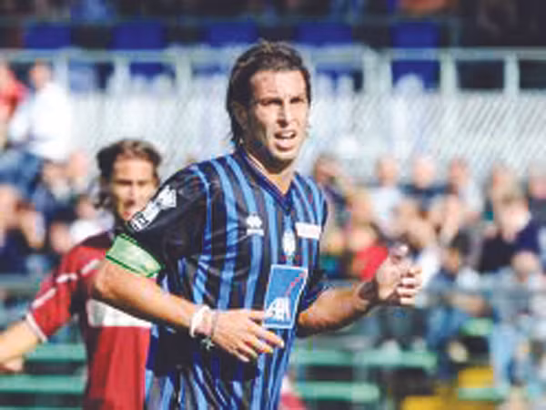 Cựu đội trưởng Atalanta, Cristiano Doni, bị bắt năm ngoái vì nghi tham gia dàn xếp kết quả trận đấu 