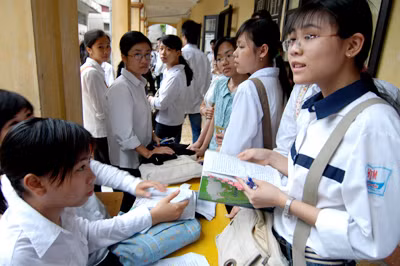 Nhiều người cho rằng học sinh phải học phổ thông 12 năm là dài Ảnh: Hồng Vĩnh