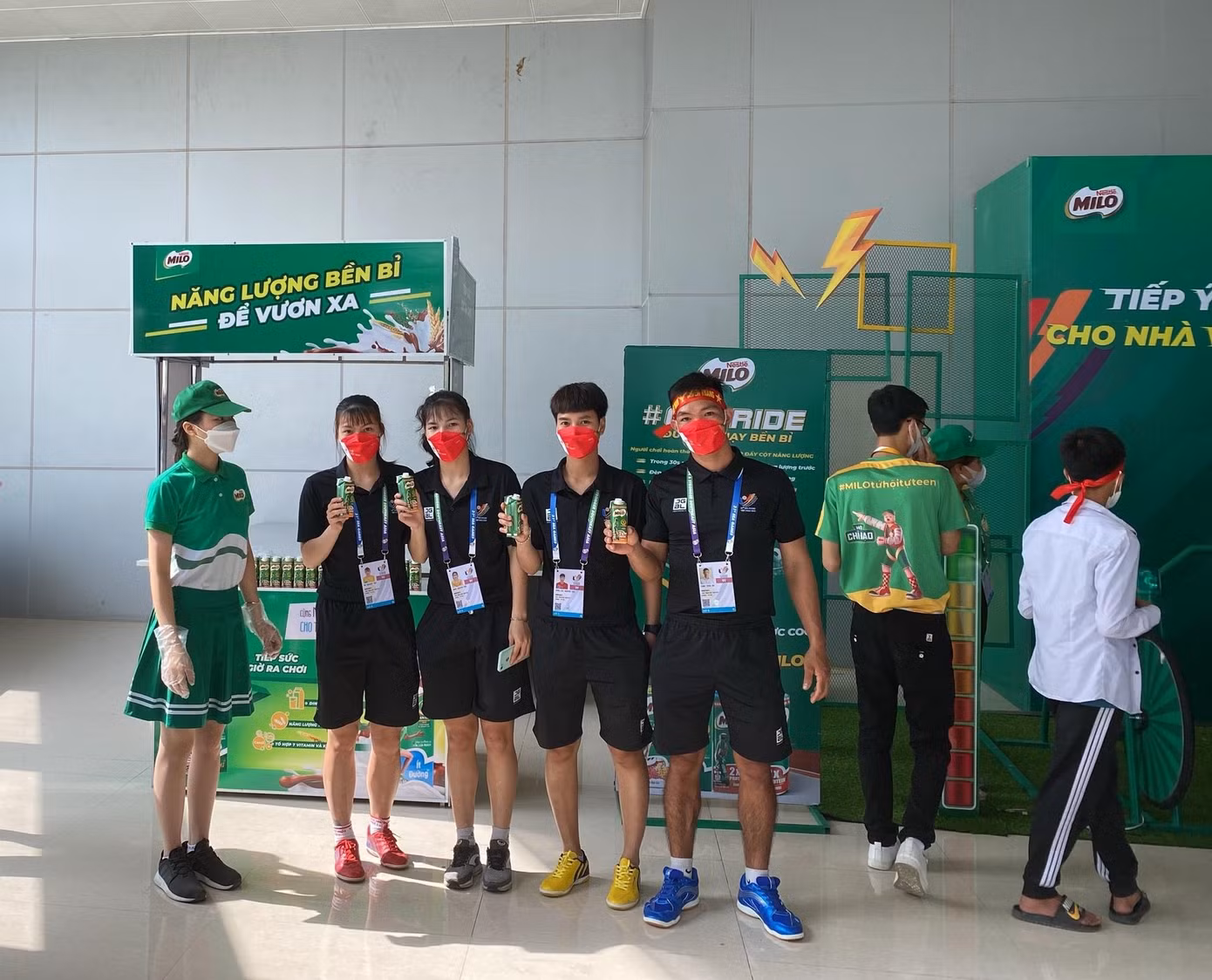 Hơn 477.000 sản phẩm sữa lúa mạch Nestlé MILO được nhãn hàng trao gửi tại SEA Games 31