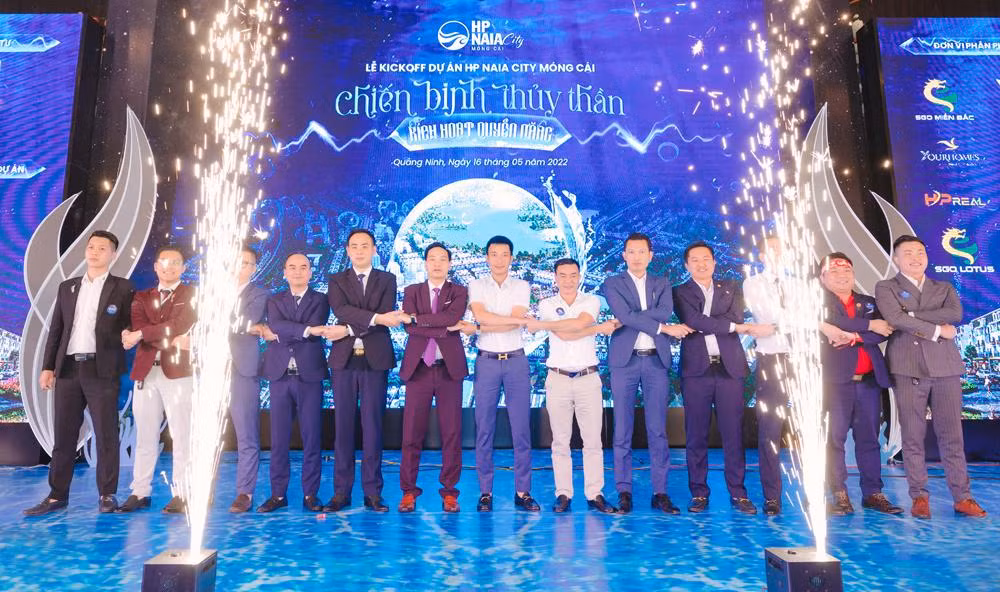 Đại diện đơn vị phát triển và kinh doanh Hải Phát Homes cùng 7 đại lý phân phối tại sự kiện Đại diện đơn vị phát triển và kinh doanh Hải Phát Homes cùng 7 đại lý phân phối tại sự kiện
