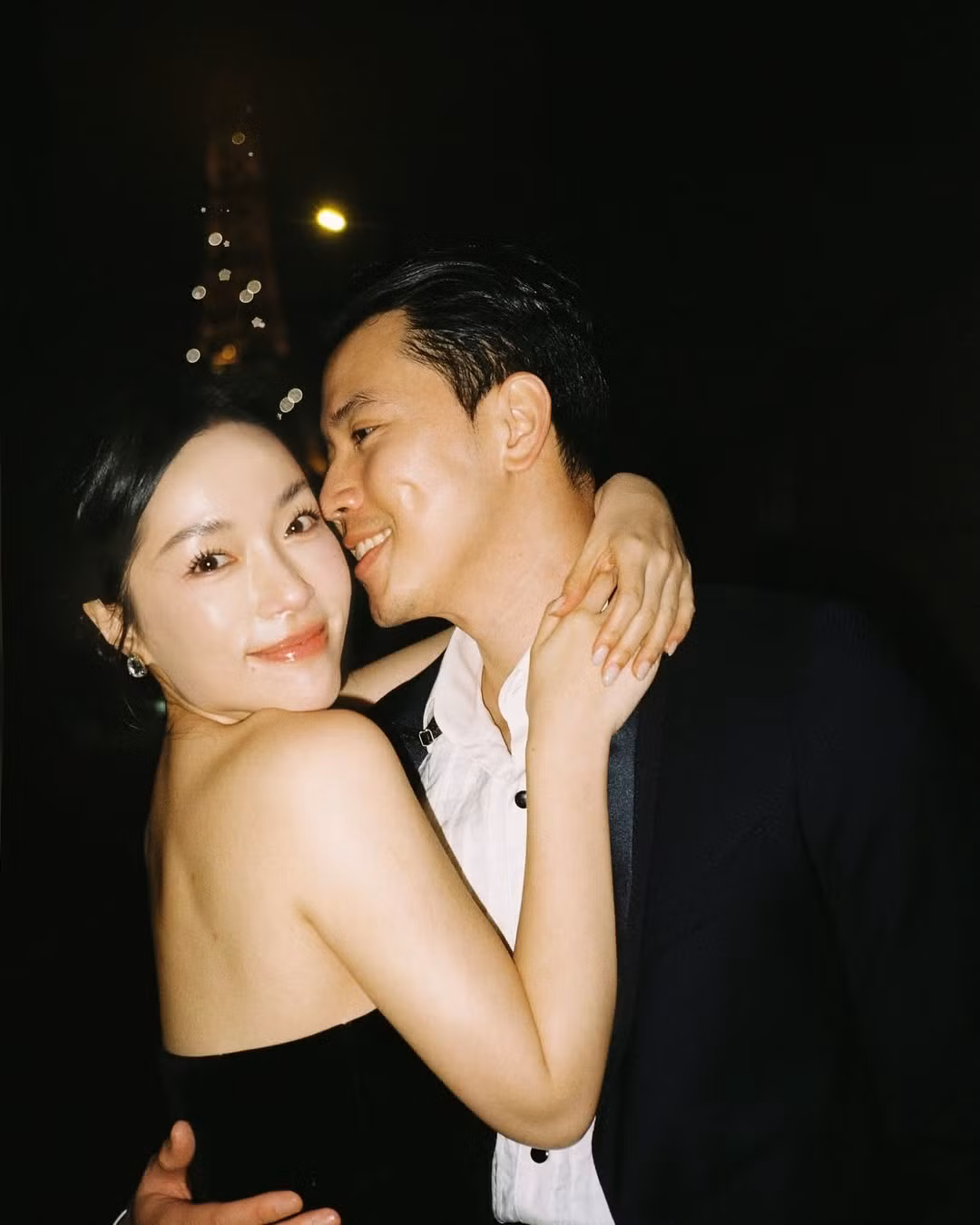 Lần chụp chung nào, cặp đôi cũng toát lên vẻ "xứng đôi vừa lứa". Ảnh: IGNV.