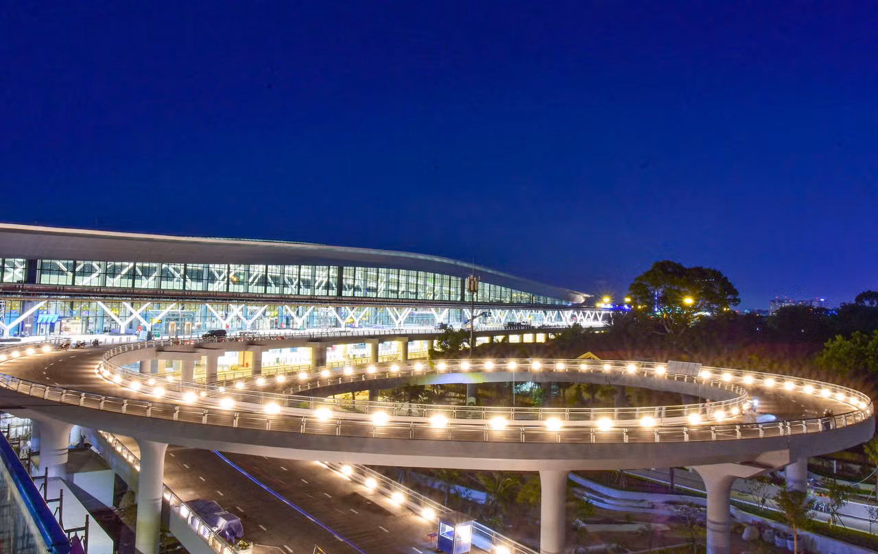 Nhà ga T3 sân bay Tân Sơn Nhất sẵn sàng phục vụ khách hàng trước 30/4. Nhà ga T3 sân bay Tân Sơn Nhất sẵn sàng phục vụ khách hàng trước 30/4.