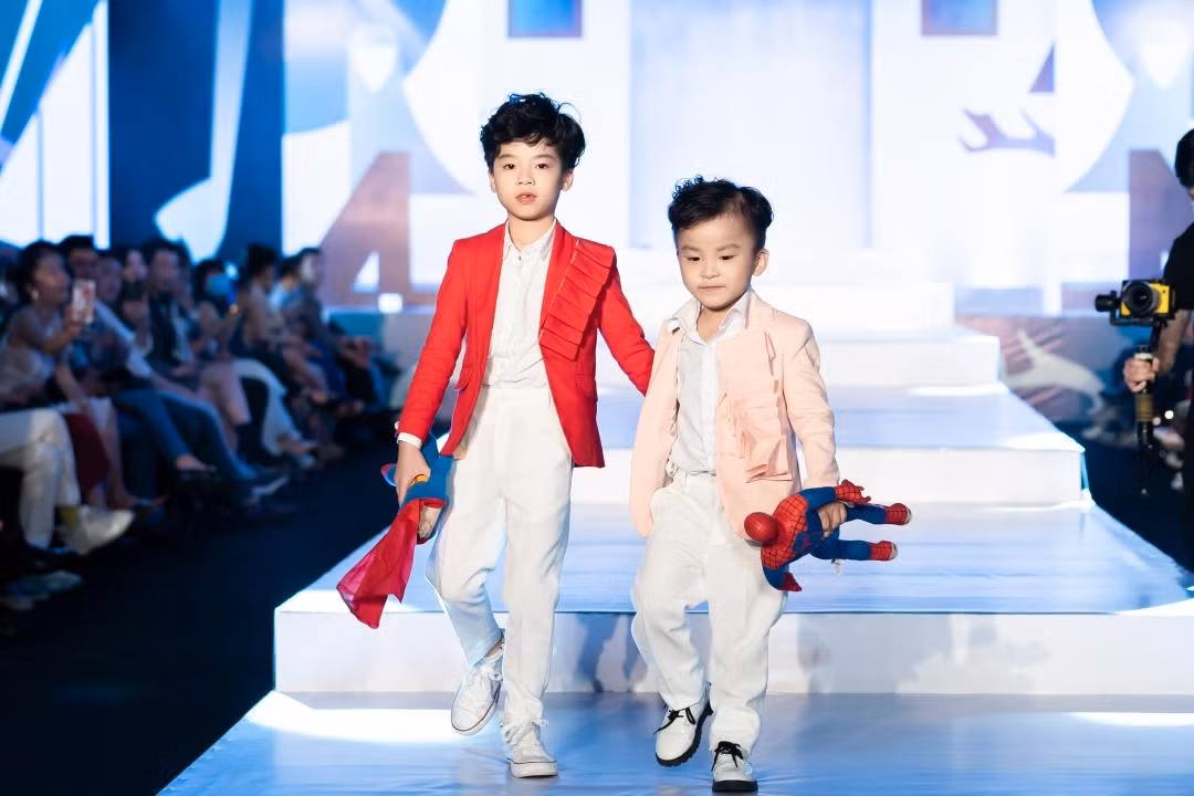 Sự hồn nhiên của các bé thu hút mọi ánh nhìn của khán giả