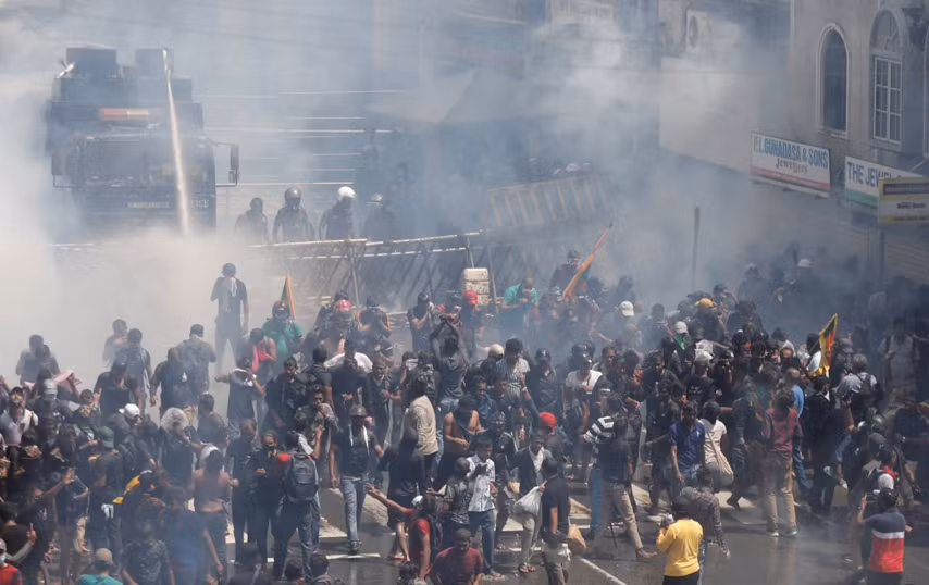 Biểu tình trên đường phố Colombo ngày 9/7. (Ảnh: Reuters)