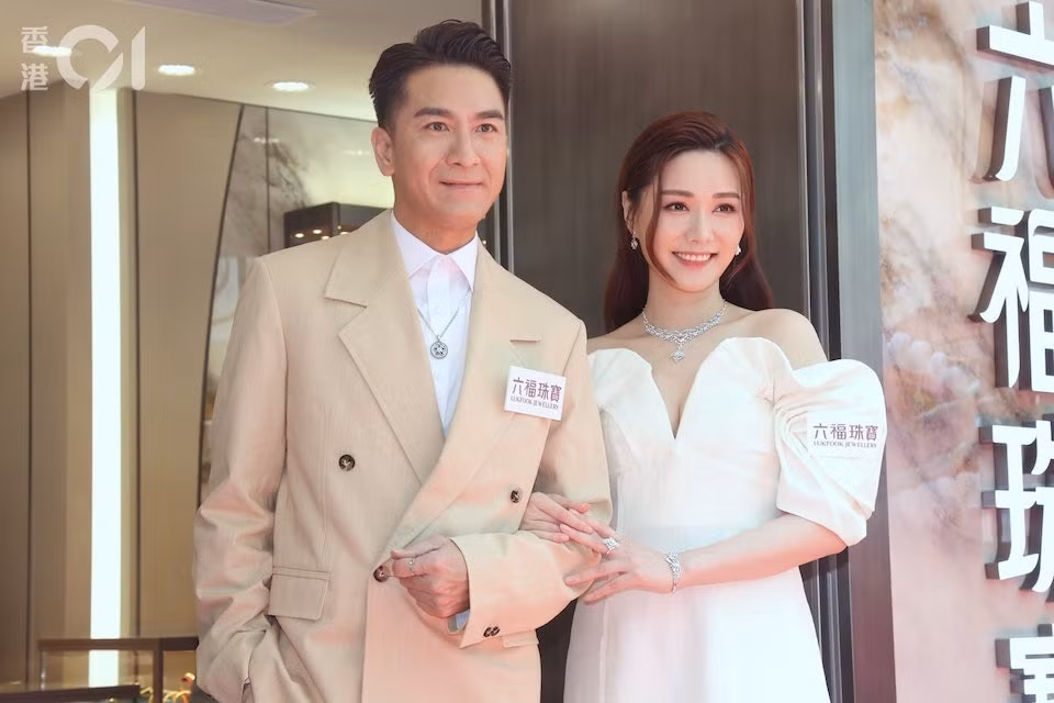 Mã Quốc Minh và Thang Lạc Văn tất bật chuẩn bị hôn lễ.
