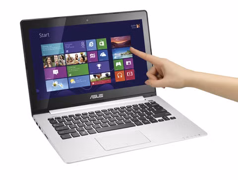 Phiên bản S300 sử dụng màn hình 13 inch