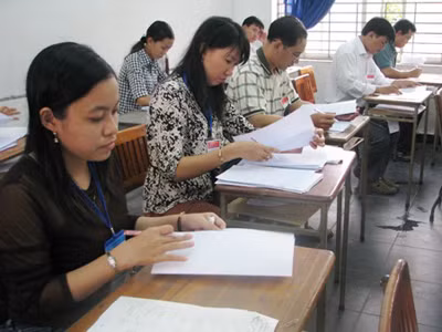 Chấm thi đại học 2012. Ảnh minh họa: Dân Trí