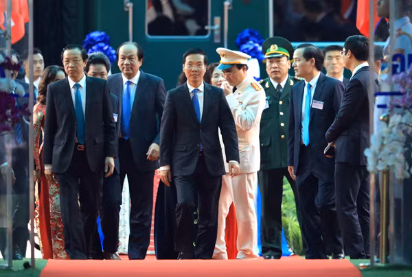 Chủ tịch Triều Tiên Kim Jong Un lên tàu về nước ảnh 8
