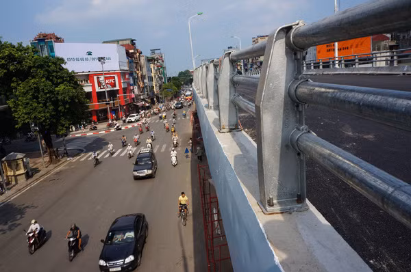 Một phần thành của cây cầu