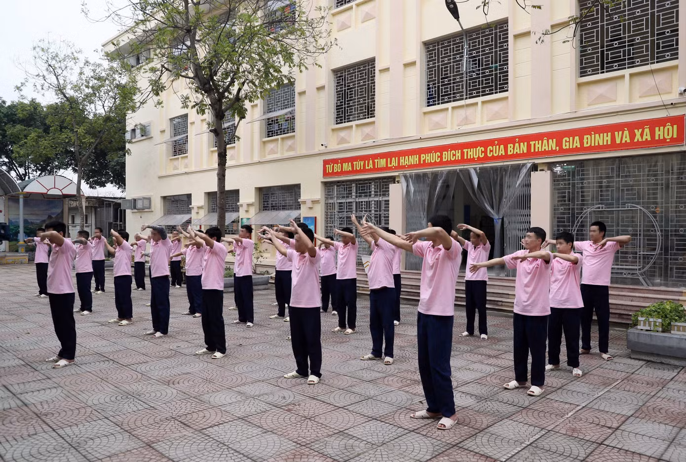 Các hoạt động thể dục thể thao nâng cao sức khỏe. Các hoạt động thể dục thể thao nâng cao sức khỏe.