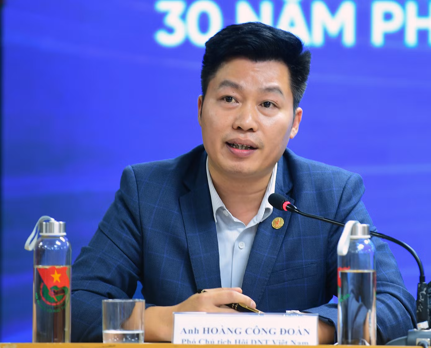 Anh Hoàng Công Đoàn cho biết trong giai đoạn tới, chương trình tìm kiếm, bình chọn doanh nhân trẻ khởi nghiệp xuất sắc hàng năm của Hội tiếp tục mở rộng và là động lực khích lệ tinh thần lập thân, lập nghiệp của thế hệ thanh niên trong cả nước. Ảnh: Xuân Tùng