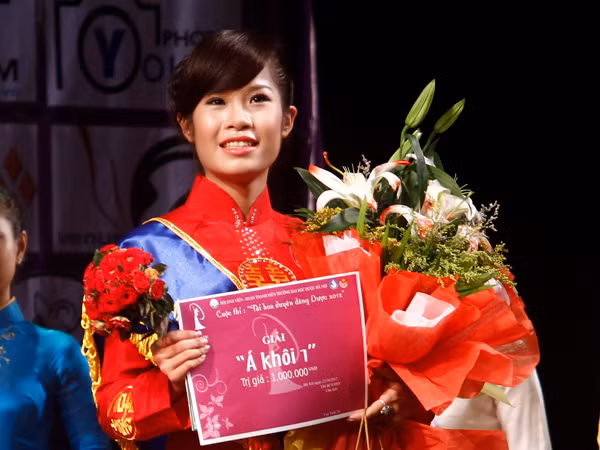 Á khôi 1 Diệp Thị Phương Anh