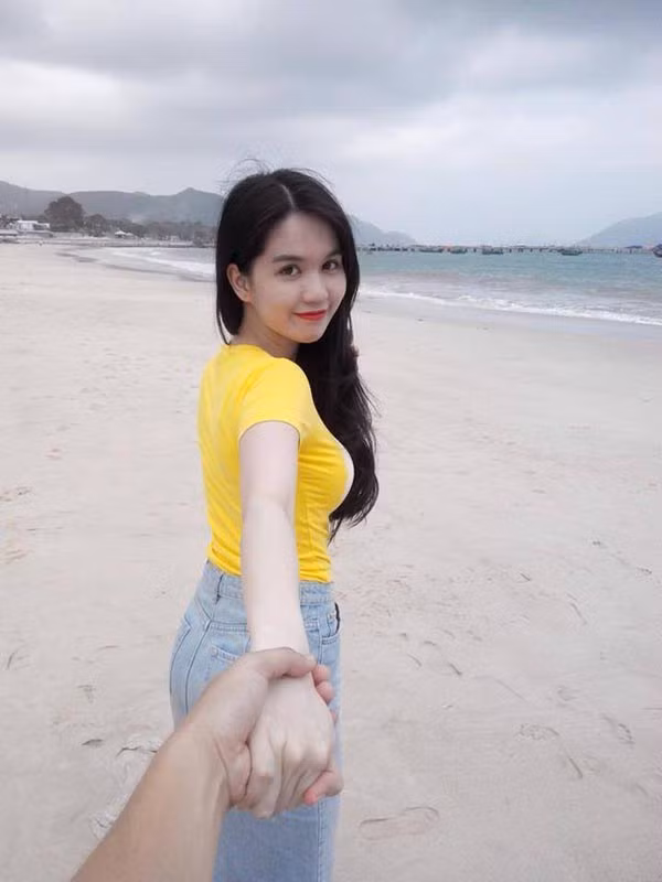 Ngọc Trinh: Vẫn cô đơn vì đang lựa chọn giữa 3 người đàn ông ảnh 1