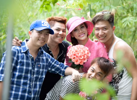 Trang Nhung và ê-kíp vừa mới có chuyến đi lên Đà Lạt để chụp ảnh quảng bá cho album sắp phát hành của cô