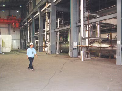 Nhà máy nhiệt điện Cẩm Phả (Quảng Ninh), nhà thầu Trung Quốc thắng thầu cung cấp thiết bị . Ảnh: L.T Nhà máy nhiệt điện Cẩm Phả (Quảng Ninh), nhà thầu Trung Quốc thắng thầu cung cấp thiết bị