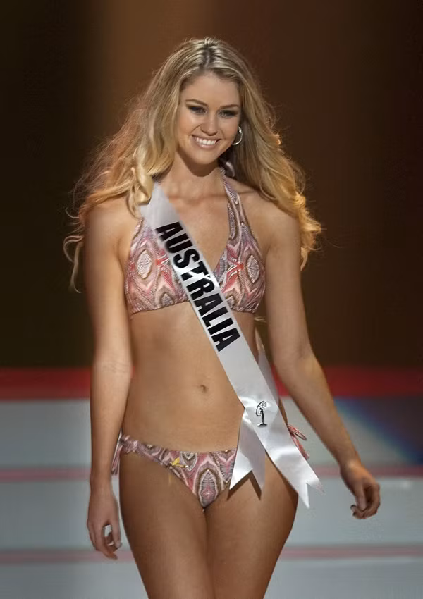Sherri Lee Biggs - đại diện Australia tại Hoa hậu Hoàn vũ 2011. Cô là mỹ nhân gợi cảm nhất khu vực Thái Bình Dương