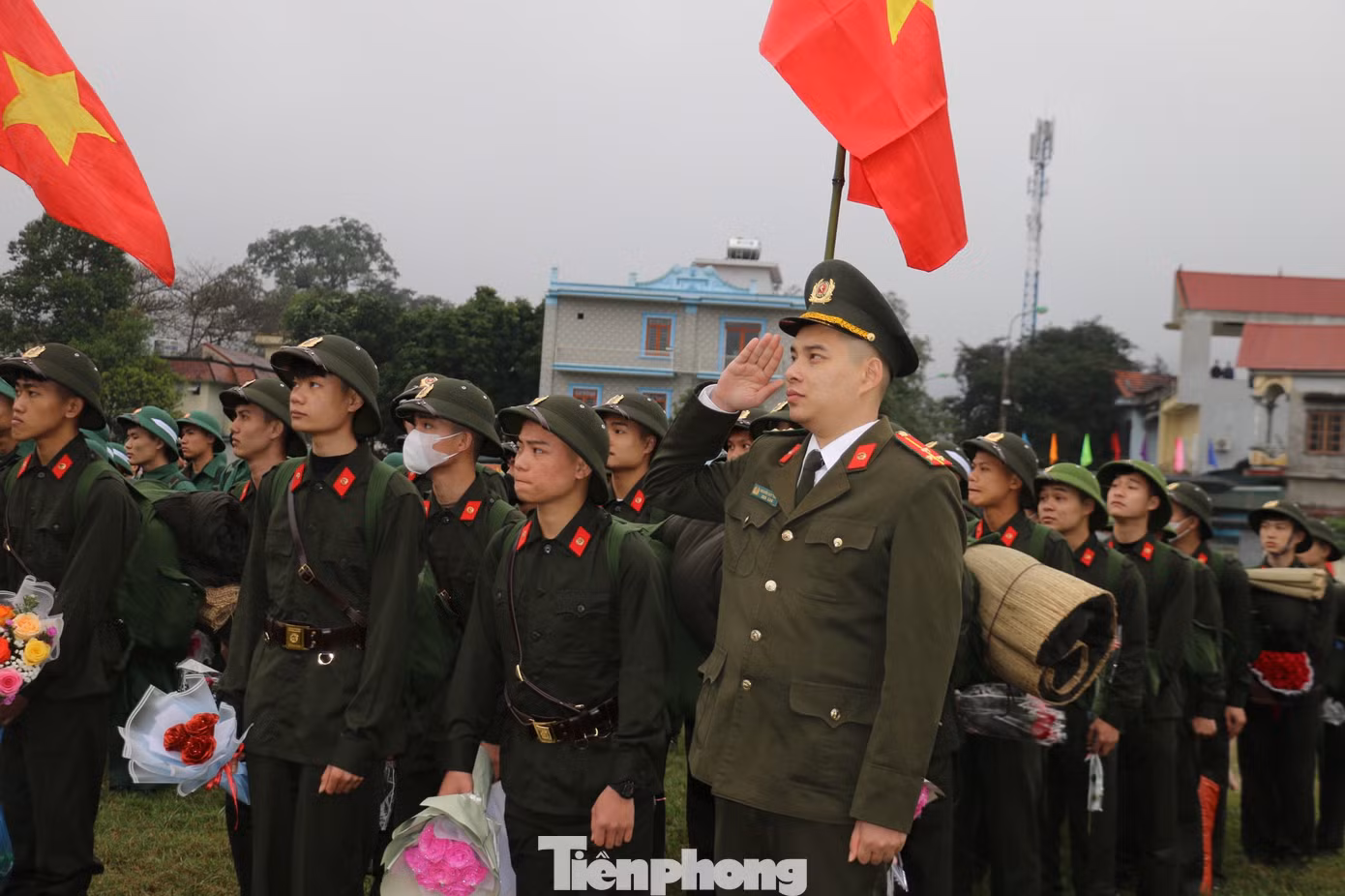 Trong đó, 1.600 công dân nhập ngũ vào các đơn vị của Bộ Quốc phòng, tăng 100 chỉ tiêu so với năm 2023. Đối với công dân nhập ngũ vào các đơn vị thuộc Bộ Công an là 263, tăng 27 chỉ tiêu so với năm 2023.