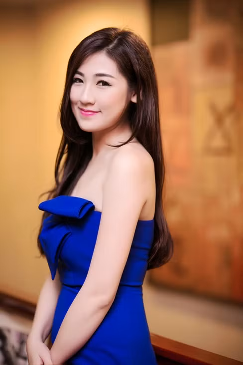 Á hậu Dương Tú Anh. Á hậu Dương Tú Anh