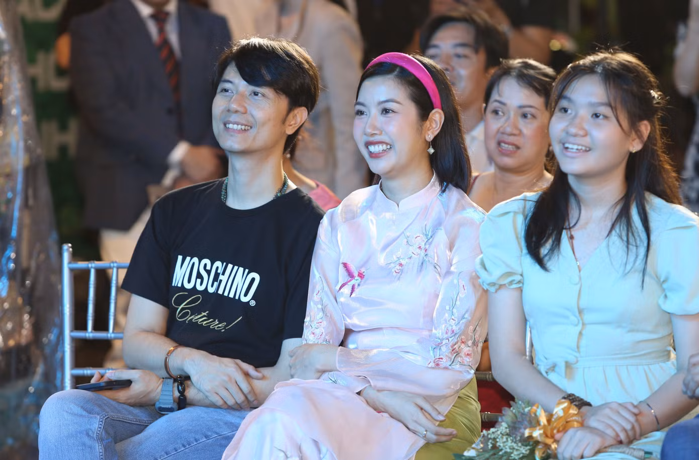 Á hậu Quốc tế Thúy Vân cùng chồng - doanh nhân Nhật Vũ dự chương trình. Á hậu Quốc tế Thúy Vân cùng chồng - doanh nhân Nhật Vũ dự chương trình.