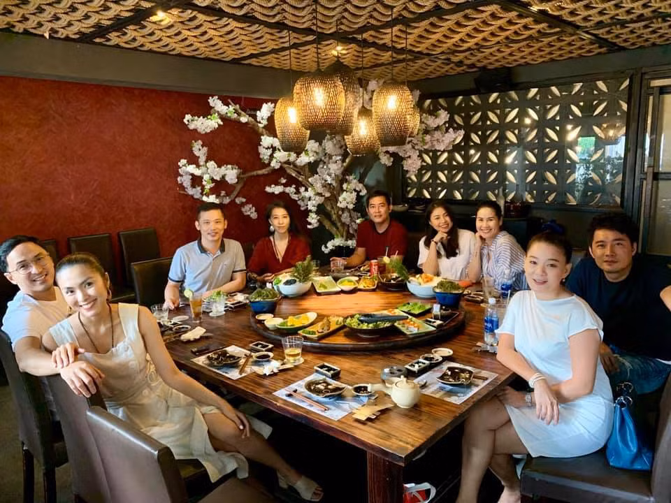 Showbiz 17/9: Nữ diễn viên U70 xác nhận đã chia tay bạn trai kém 17 tuổi ảnh 3