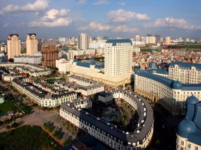 Việc rút 2 tập đoàn ngành xây dựng là bước khởi đầu đợt giản lược, tái cơ cấu tập đoàn kinh tế nhà nước của Chính phủ. Ảnh: Hải Thanh