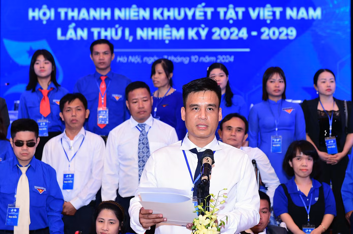 Anh Phạm Văn Thành - Chủ tịch Hội Thanh niên Khuyết tật Việt Nam khoá I phát biểu nhận nhiệm vụ tại Đại hội. Anh Phạm Văn Thành - Chủ tịch Hội Thanh niên Khuyết tật Việt Nam khoá I phát biểu nhận nhiệm vụ tại Đại hội.