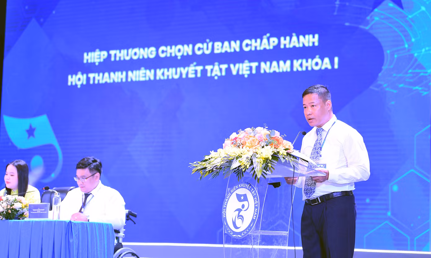 Anh Trịnh Công Thanh - Trưởng Ban Vận động thành lập Hội Thanh niên Khuyết tật Việt Nam, đại diện đoàn chủ tịch điều hành phần hiệp thương chọn cử Ban Chấp hành Hội khóa I. Ảnh: Xuân Tùng Anh Trịnh Công Thanh - Trưởng Ban Vận động thành lập Hội Thanh niên Khuyết tật Việt Nam, đại diện đoàn chủ tịch điều hành phần hiệp thương chọn cử Ban Chấp hành Hội khóa I. Ảnh: Xuân Tùng