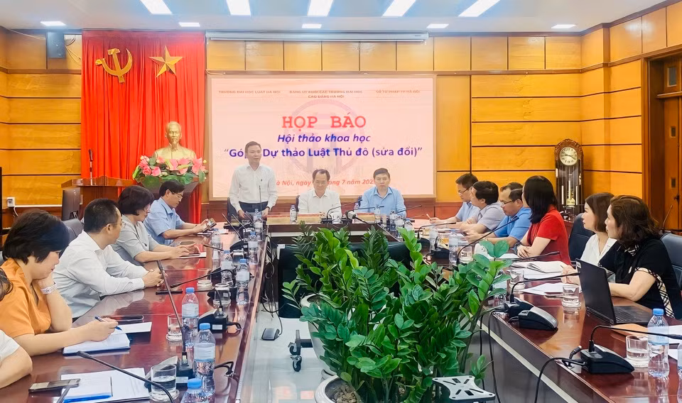 Toàn cảnh buổi họp báo sáng ngày 28/7