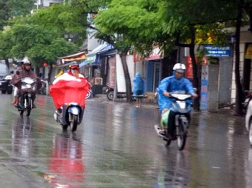 Thời tiết dịu mát xuất hiện mưa rào rải rác và dông. Ảnh minh họa