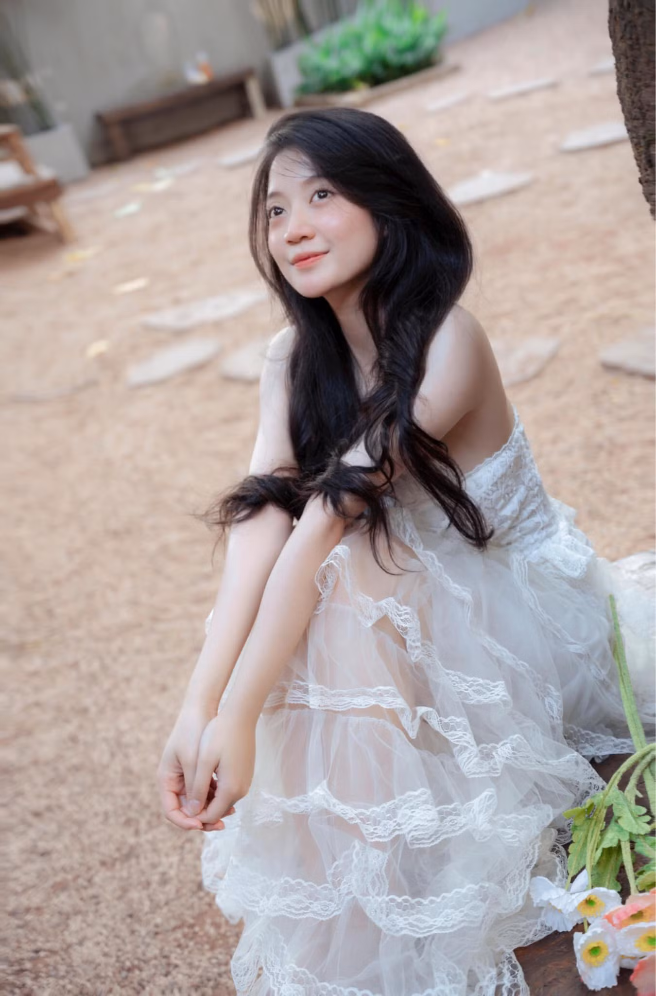 Bên cạnh đó, Hồng Trâm cũng cho rằng: "Tiêu cực không độc hại như chúng ta thường hay nghĩ, tích cực độc hại mới thật sự độc hại". Bên cạnh đó, Hồng Trâm cũng cho rằng: "Tiêu cực không độc hại như chúng ta thường hay nghĩ, tích cực độc hại mới thật sự độc hại".