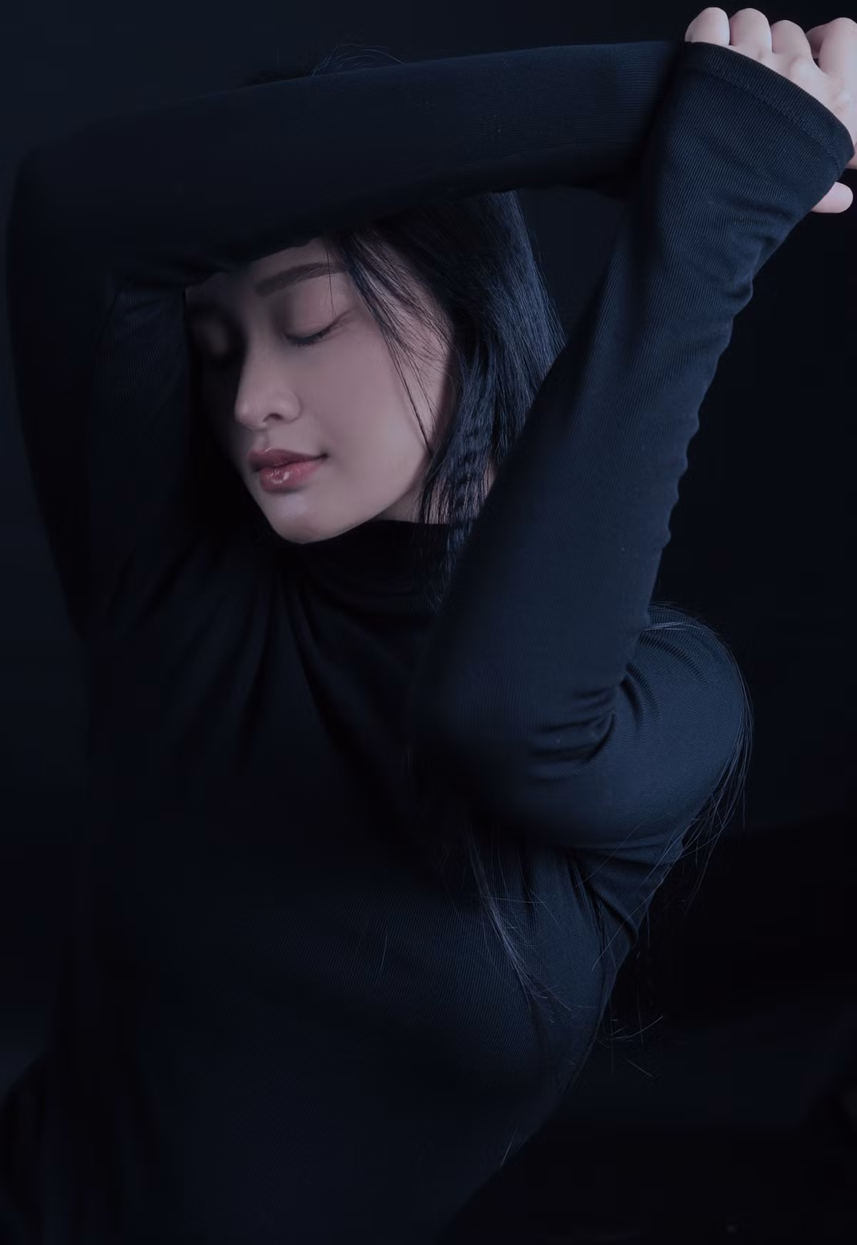 Ngay từ nhỏ Uyển Thư đã rất đam mê nghệ thuật.