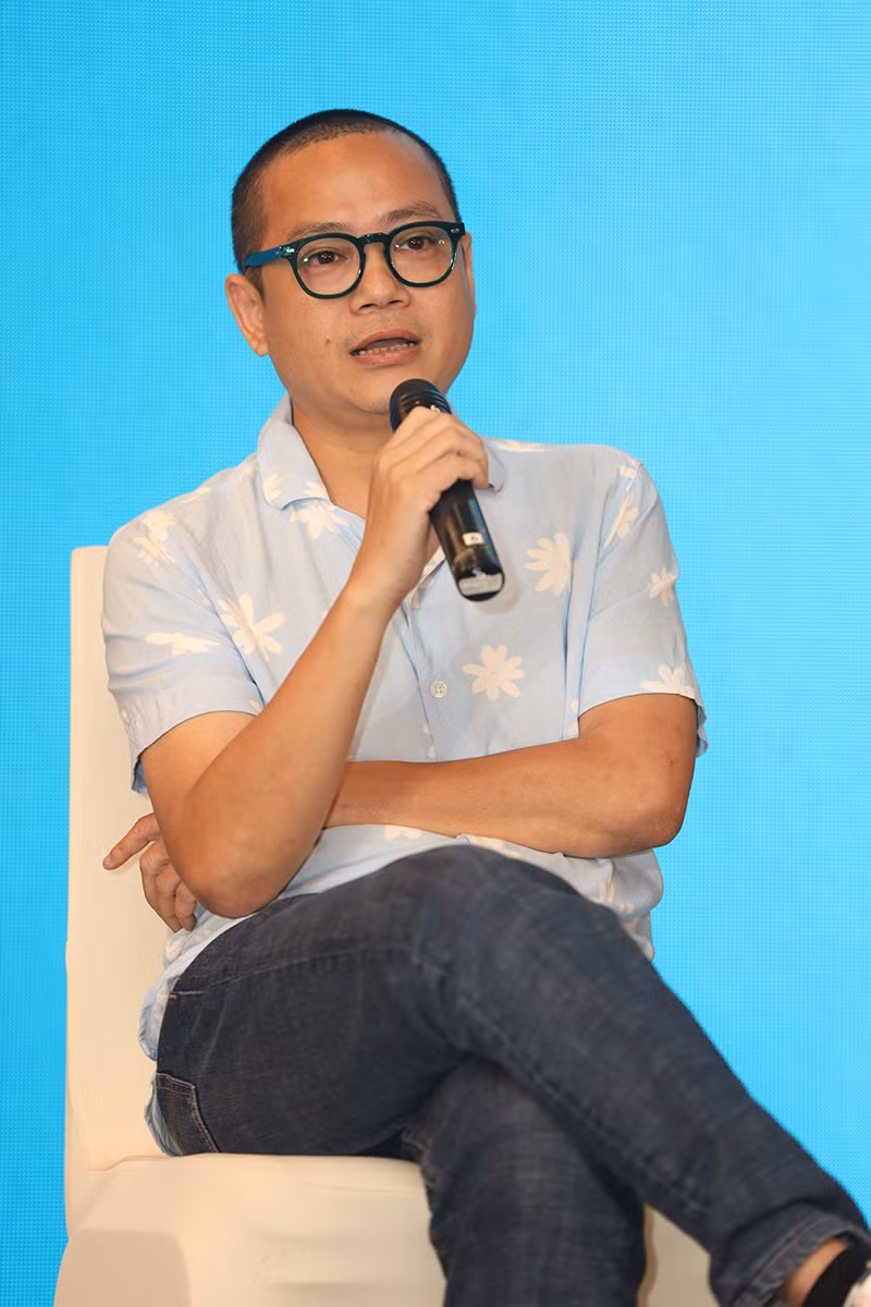 Nơi giấc mơ tìm về được khai thác bằng lối kể chuyện nhẹ nhàng, dí dỏm của đạo diễn Trịnh Lê Phong.