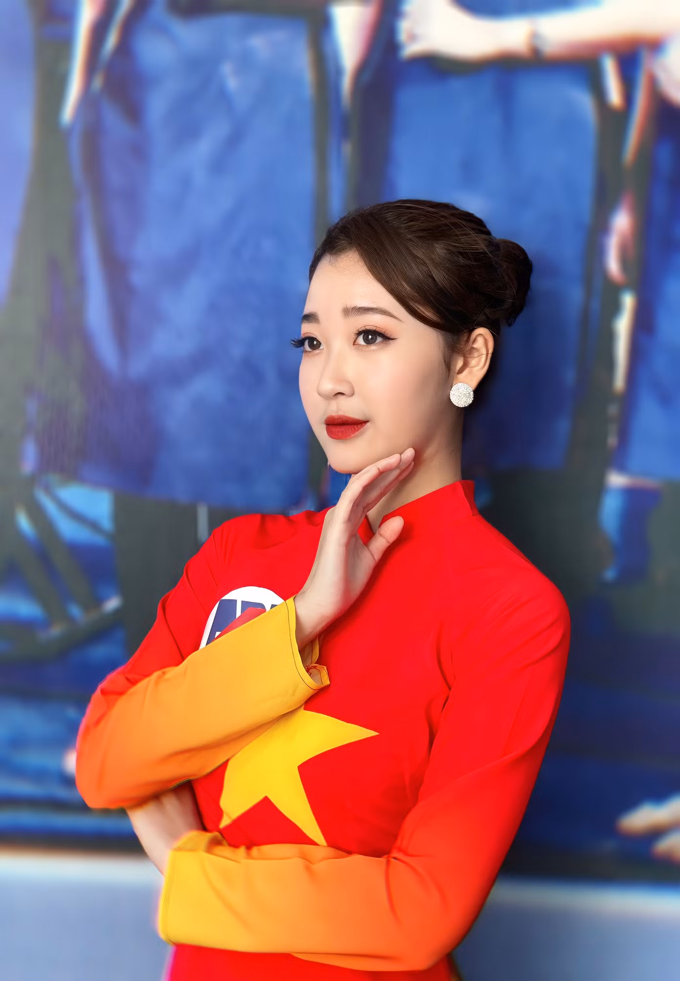 Với mong muốn trở thành một người làm nghệ thuật đa năng, Diệu Linh không ngại thử sức với nhiều ngành nghề khác nhau, phát triển toàn diện bản thân từng ngày.