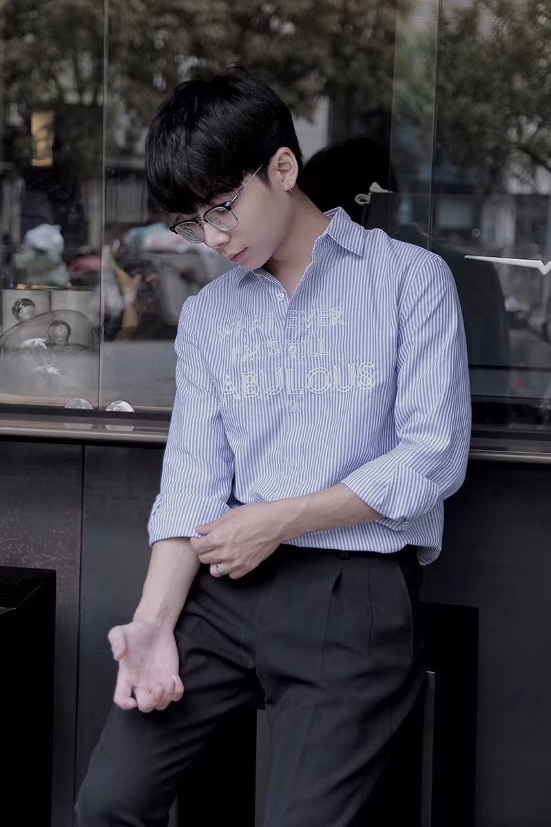 Huỳnh Sơn tin rằng: “Không có thất bại, không có thành công!”. Huỳnh Sơn tin rằng: “Không có thất bại, không có thành công!”.