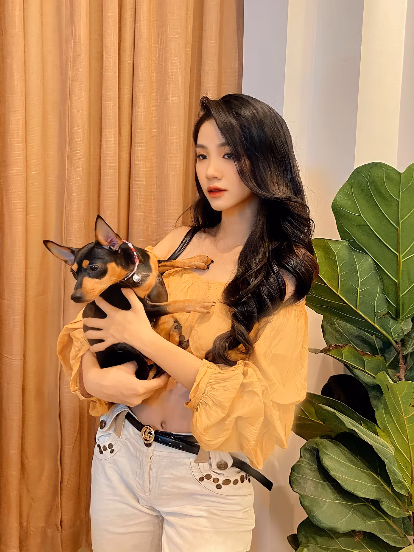 Với ý chí kiên định từ nhỏ cho đến khi trưởng thành, Kim Ngân ước mơ trở thành một luật sư giỏi, bảo vệ cho chính nghĩa.