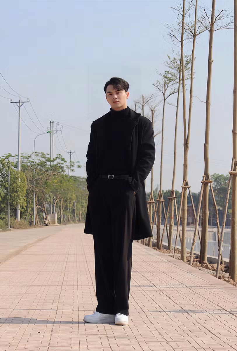 Ánh Dương mong muốn được đầu quân về các công ty bất động sản và đứng trong hàng ngũ top người mẫu hàng đầu của Hà Nội.